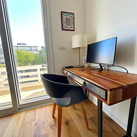 Apartment 100m From Spacious 100m2 With Parking And Air Conditioning Arcachon