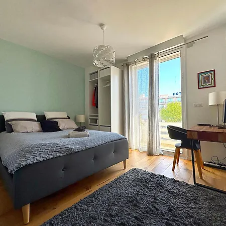 100m From Spacious 100m2 With Parking And Air Conditioning * Arcachon