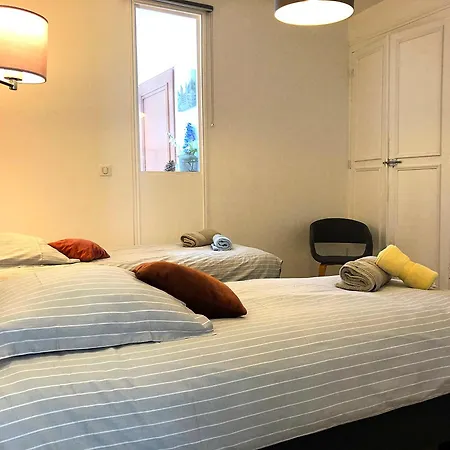Apartment 100m From Spacious 100m2 With Parking And Air Conditioning Arcachon
